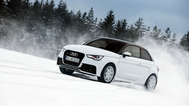 audi a1 quattro sur glace : agitée et débordante