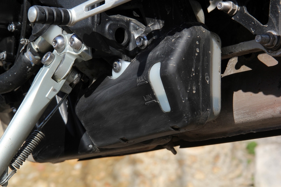 Radiateur Moteur Aluminium Pour Triumph Tiger 800 (2010-2017) - Référence T2100308, Épaisseur 26mm, Soudure TIG/Vide, Installation Directe