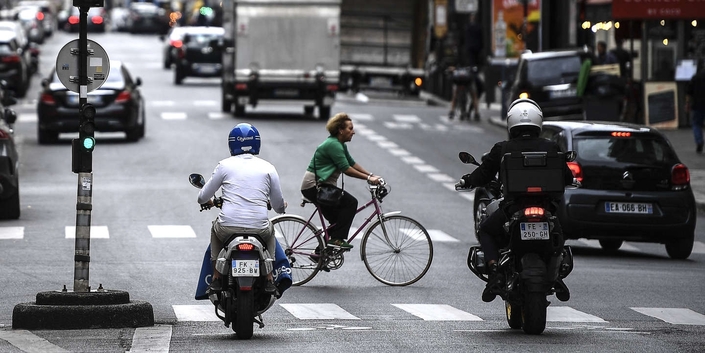 La lutte aux deux-roues thermiques va s'intensifier à Paris.