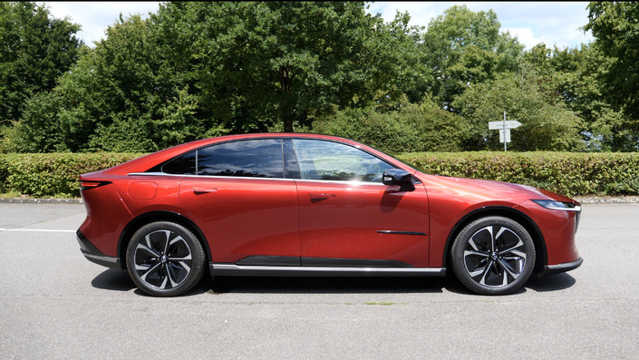 Terminée la coexistence entre la variante berline tricorps et le break, désormais, la Mazda 6 n'existe qu'en berline 5 portes.