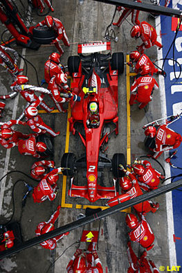 Formule 1 - Ferrari: Tous pour un