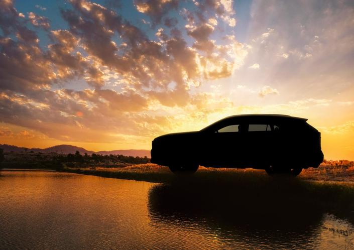 Teaser : le nouveau Toyota RAV4 dévoilé le 28 mars