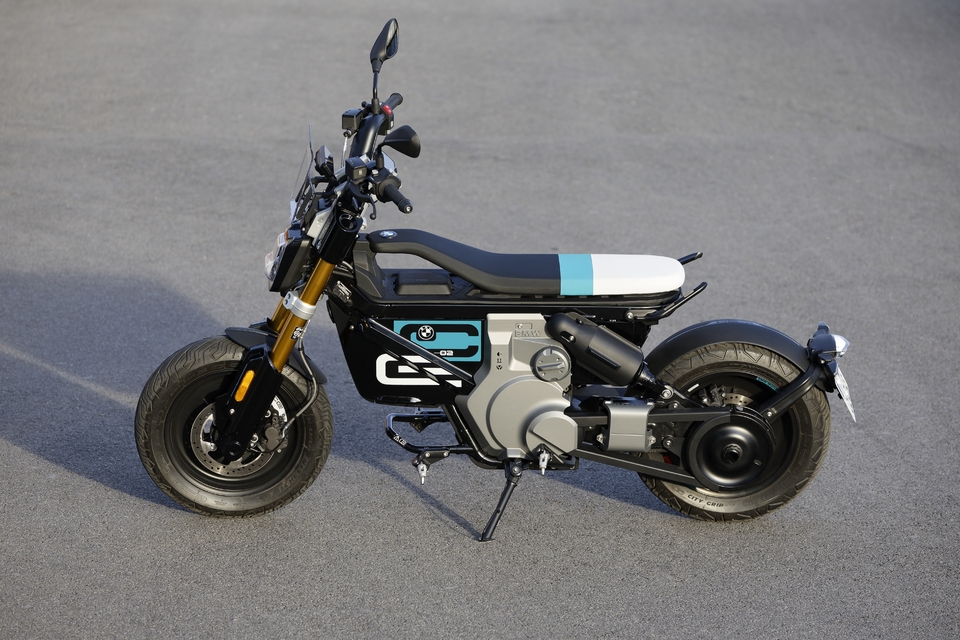 Essai - BMW Ce-02 : un BMW accessible ! (ou presque…)