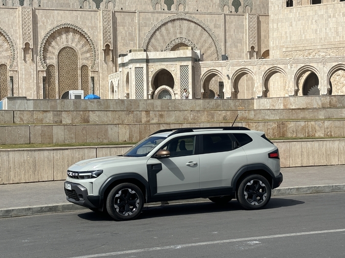 Un Dacia Duster intouchable en France et un Renault Austral meilleur élève que le Peugeot 3008