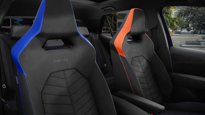 Voici les sièges de l'ID.3 GTX Fire+Ice. Il y a un petit côté Arlequin !