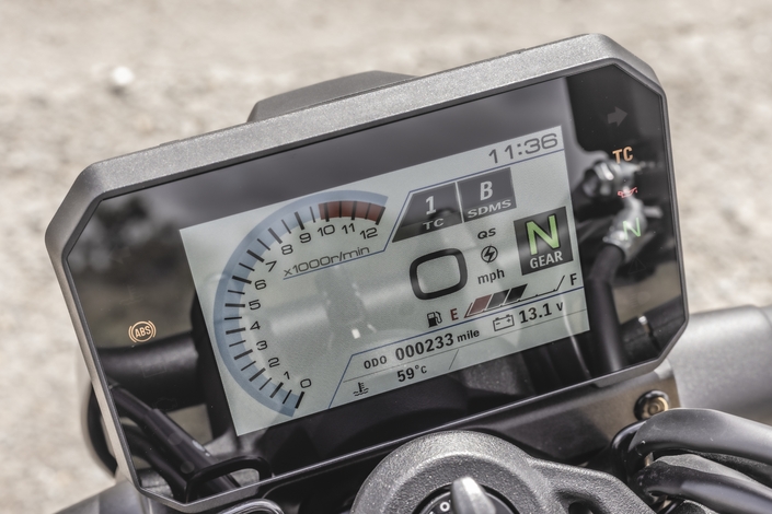 Belle, réussie mais chère cette Suzuki GSX-8T !