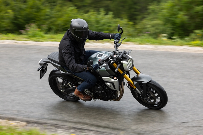Belle, réussie mais chère cette Suzuki GSX-8T !