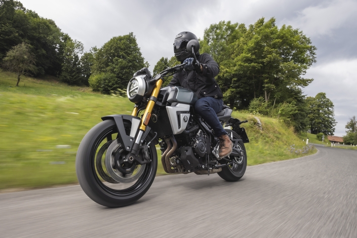 Belle, réussie mais chère cette Suzuki GSX-8T !