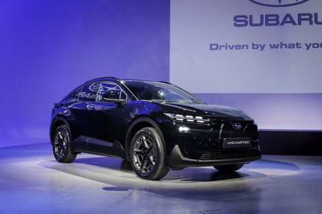 Mais la plus importante nouveauté reste le nouveau Uncharted, qui est en fait un Toyota C-HR+ rebadgé.