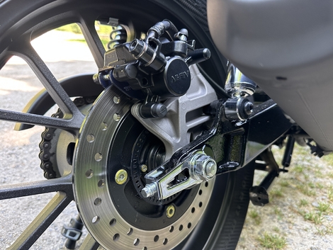 La Honda GB350S est-elle plus qu’un exercice de style ?