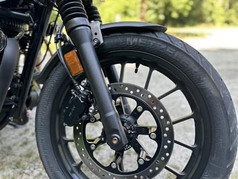 La Honda GB350S est-elle plus qu’un exercice de style ?