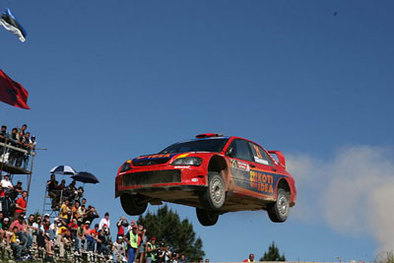 WRC Sardaigne 2eme étape: Loeb use Gronholm