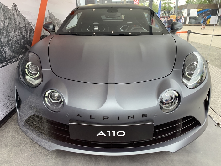 Alpine A110S : premier contact aux 24 Heures du Mans (reportage vidéo)