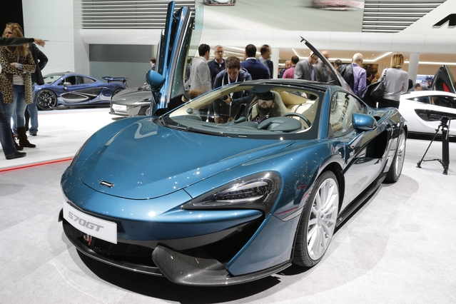 McLaren 570 GT: Grande Touriste - En direct du salon de Genève 2016