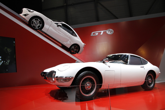 En direct de Genève 2012 : Toyota DiJi et GT86, le grand écart
