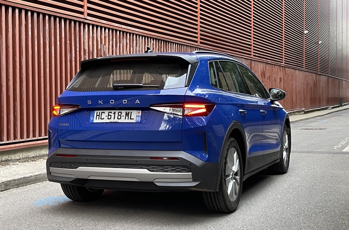 Skoda Elroq City 50 : il faudrait être fou pour dépenser plus !