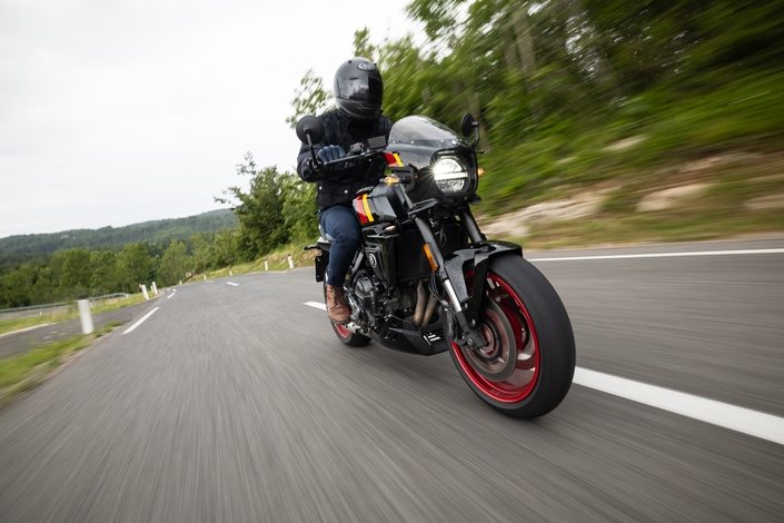 La Suzuki GSX-8TT est la plus belle et la plus chère des GSX-8