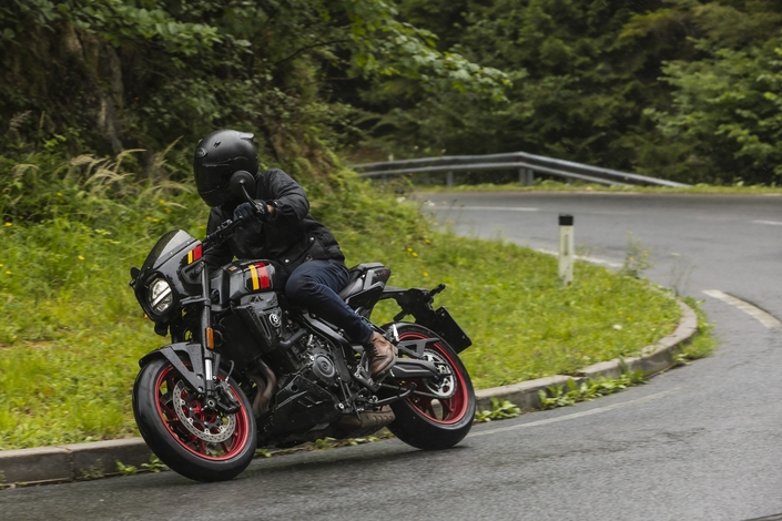 La Suzuki GSX-8TT est la plus belle et la plus chère des GSX-8