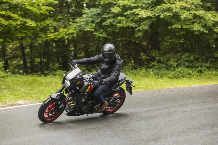 La Suzuki GSX-8TT est la plus belle et la plus chère des GSX-8