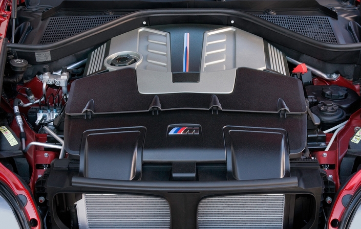 LeV8 S63 des BMW X5 et X6 M révélés en 2009 est fondamentalement solide, mais surveillez les injecteurs ainsi que le circuit de refroidissement.