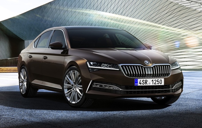 Skoda Superb restylée (2019) : prix à partir de 36 250 €