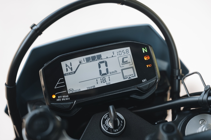 La Suzuki DRZ-4SM est un SM sympa qui cherche partenaire premium pour relation durable