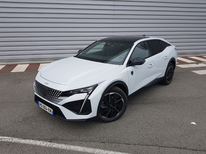 La Peugeot 408 électrique est-elle la meilleure version du crossover sochalien ?