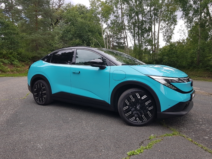 Un marché qui part à vau l'eau et un nouveau patron chez Renault