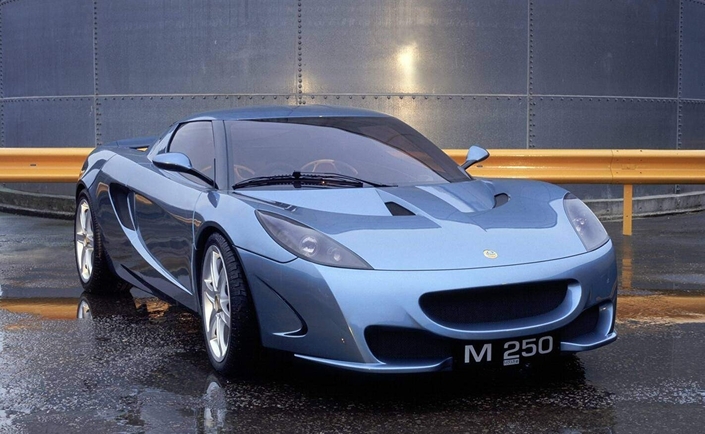 En 1999, le concept Lotus M250 annonce la future Lotus Elise S2, notamment par sa face avant.