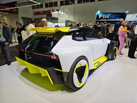 Corsa GSE Vision Gran Turismo : Opel invente la voiture pour gamer - En direct du salon de Munich 2025