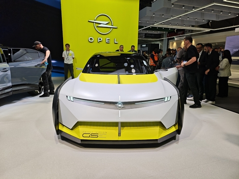 Corsa GSE Vision Gran Turismo : Opel invente la voiture pour gamer - En direct du salon de Munich 2025