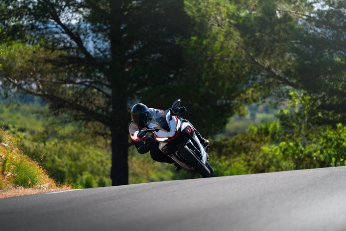 La Zontes 703 RR est une vraie sportive, même à pas cher !