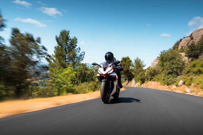 La Zontes 703 RR est une vraie sportive, même à pas cher !