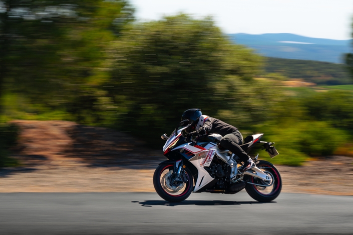 La Zontes 703 RR est une vraie sportive, même à pas cher !