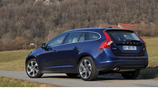 Essai - Volvo V60 D5 215 ch : élégance nordique