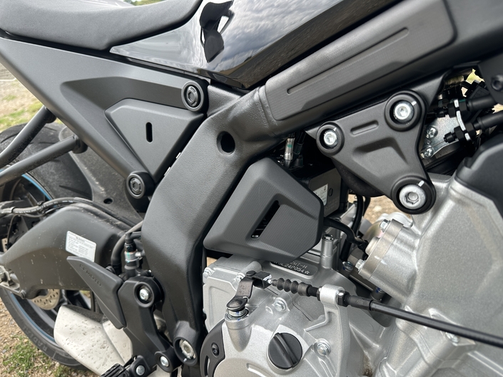 Existe-t-il meilleur rapport prix / plaisir en neuf que la CF Moto 675 NK ?