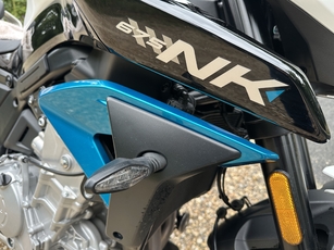 Existe-t-il meilleur rapport prix / plaisir en neuf que la CF Moto 675 NK ?
