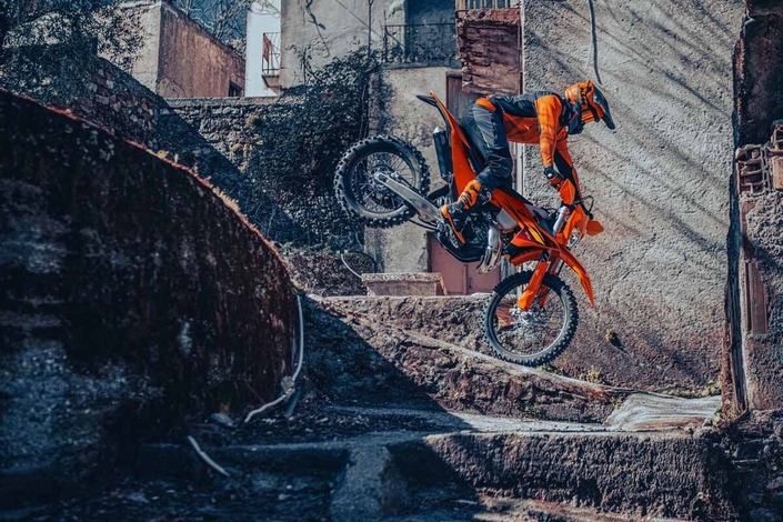 KTM dévoile sa gamme Enduro 2026