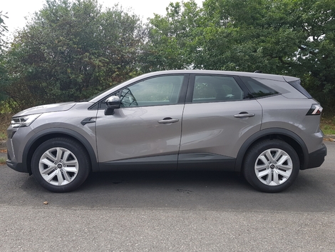 Visuellement, le Symbioz Mild Hybrid est parfaitement identique au full hybrid.
