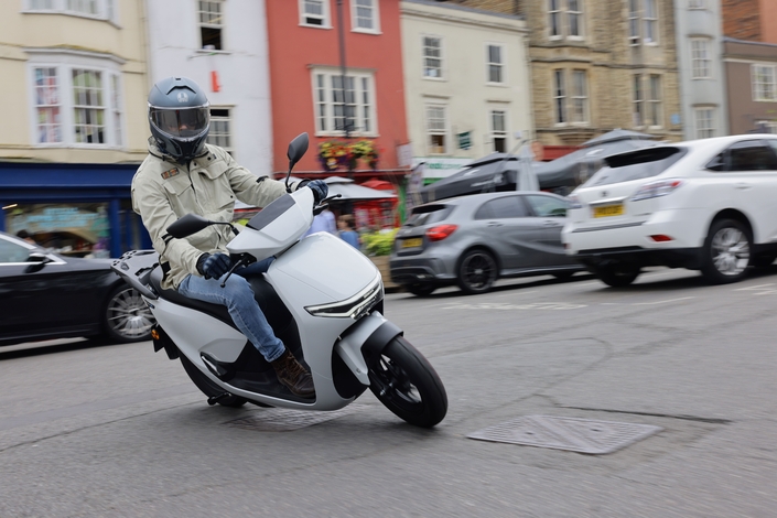 Le Honda CUVe  est-il le scooter électrique urbain parfait ?