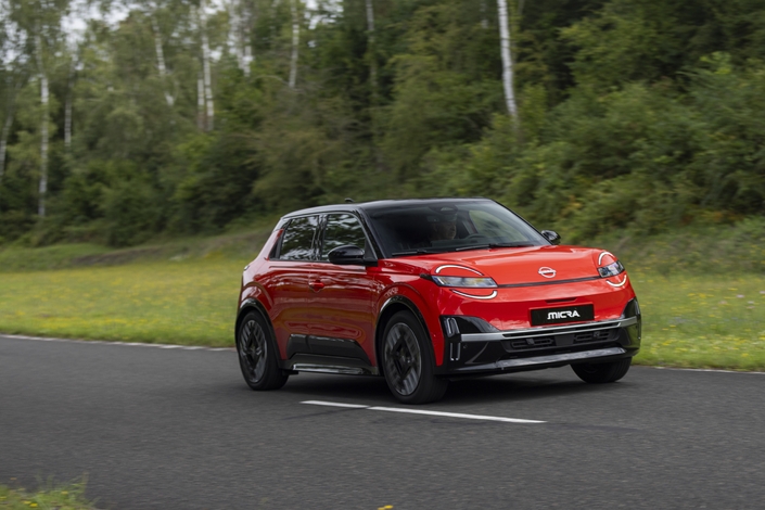Oui, la nouvelle Micra est une Renault 5 relookée. Selon les angles, cela se perçoit plus ou moins.