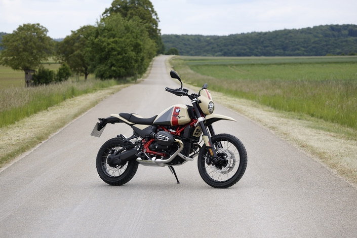 Comment faire simple, quand on peut faire cher ? La réponse avec la BMW R12 G/S