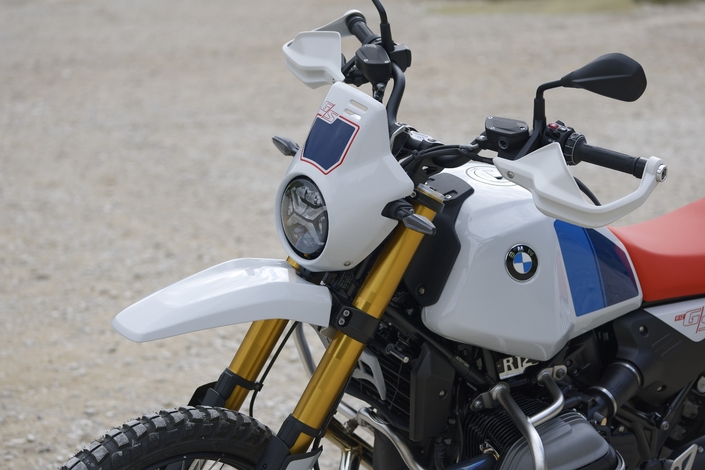 Comment faire simple, quand on peut faire cher ? La réponse avec la BMW R12 G/S