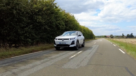 Le nouveau Citroën C5 Aircross affronte pour la première fois le Peugeot 3008 et le Renault Austral restylé
