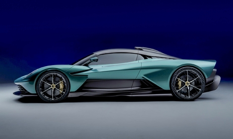 L'influenceur Andrew Tate empêché d'acheter une Aston Martin Valhalla par les autorités anglaises