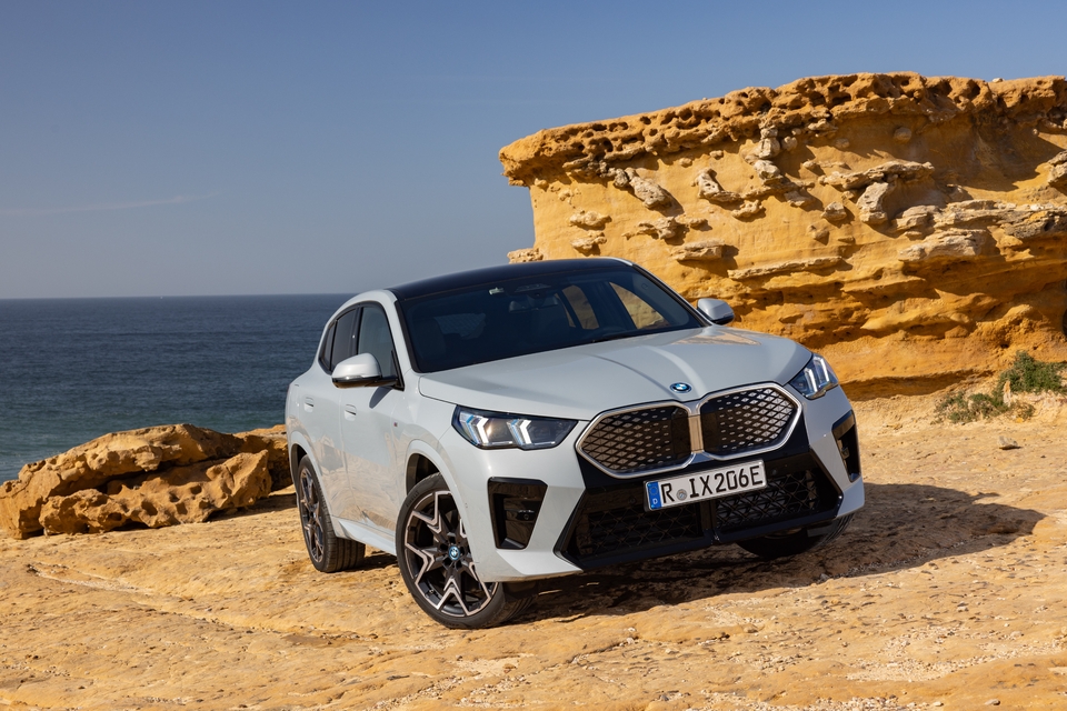 Essai vidéo - BMW X2 et iX2 (2024) : du plaisir en électrique comme en ...