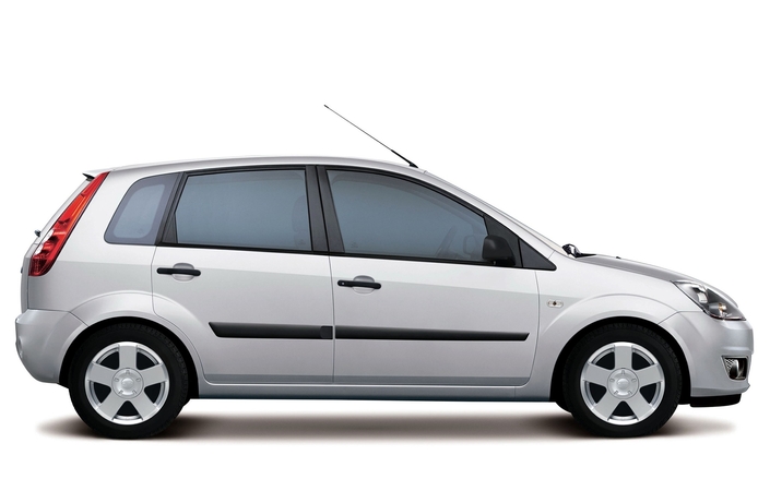 Glamour et charmeuse, la Ford Fiesta IV ne l'est assurément pas. Mais il faut aller au-delà des apparences cubiques...