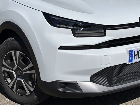 Que vaut la Citroën C4 hybride 110 ch, la moins chère du catalogue ? 