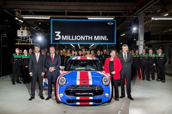 Mini fête le 3 millionième exemplaire sorti des chaînes d'Oxford