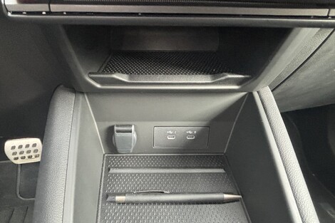 Ces deux réceptacles sont particulièrement pratiques au quotidien.